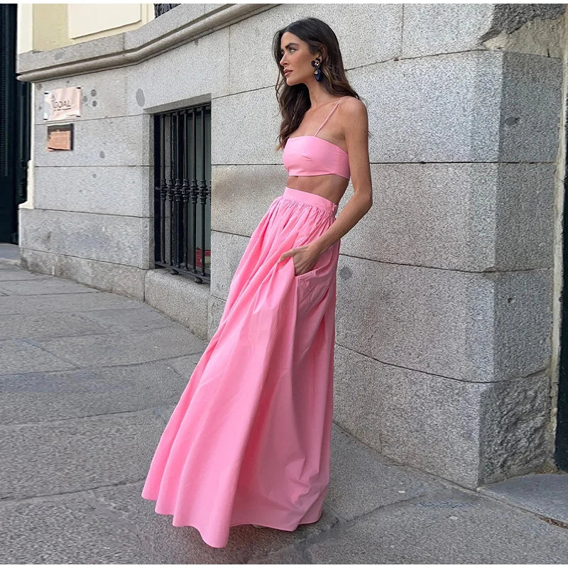 Tube Top & Maxi Skirt Set – Sexy & Effortless Summer Look