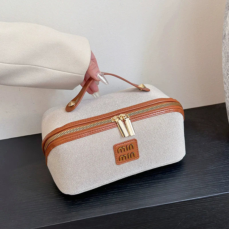 Canvas Makeup Bag – Simple, Durable and Portable