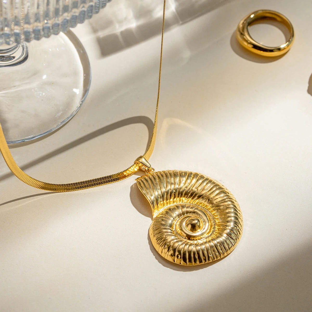 Geometric Snake Chain with Conch Pendant