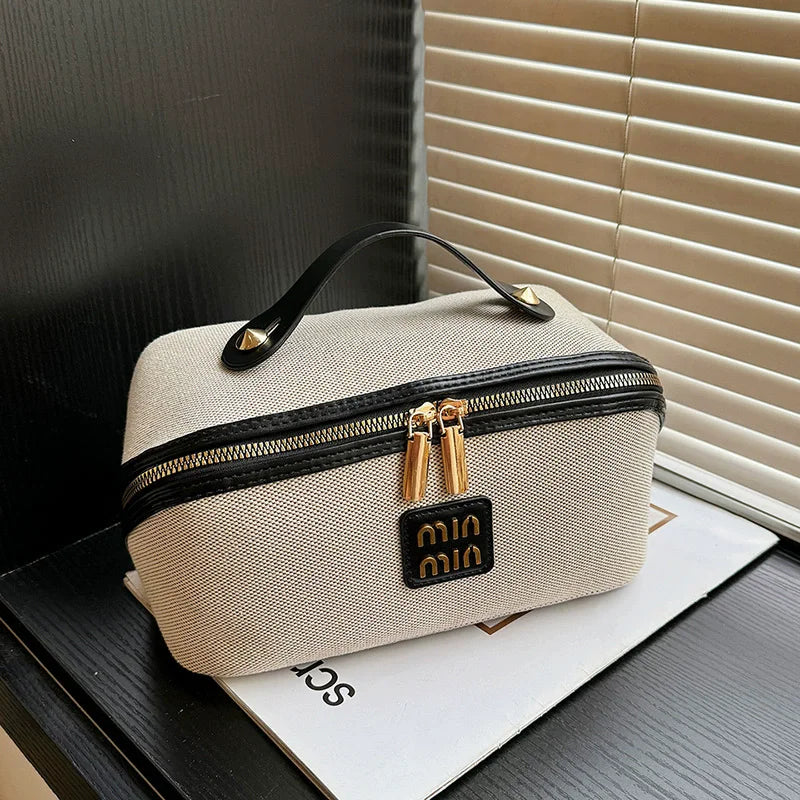 Canvas Makeup Bag – Simple, Durable and Portable