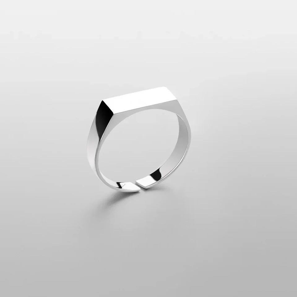 Classic Minimalist Men’s Ring