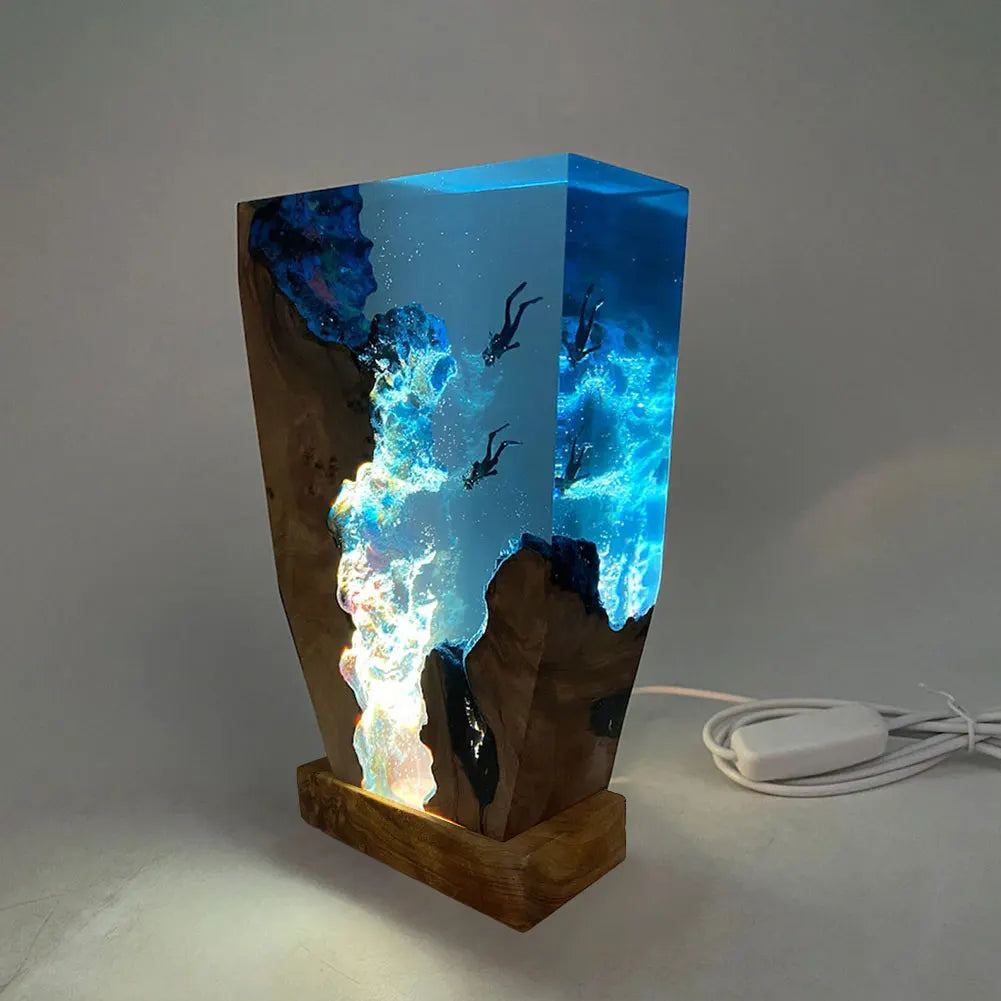 Deep Sea Diver Resin Lamp – Artistic Tabletop Statement Piece