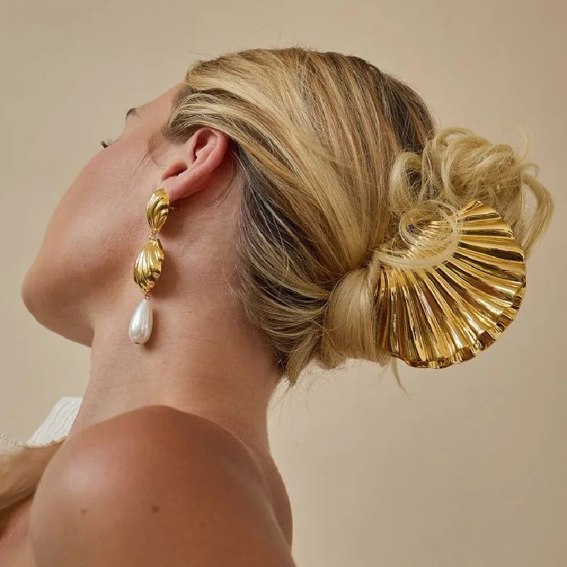 Shell Textured Metal Hair Claw