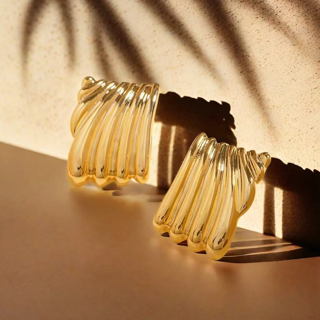 Retro Rectangular Ribbed Earrings