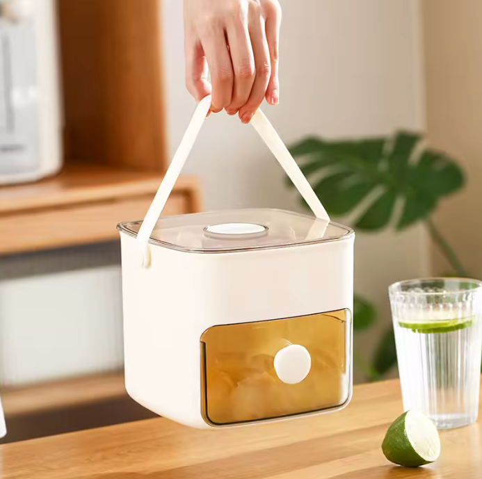 New Ice Box with One Click De Icing and Easy