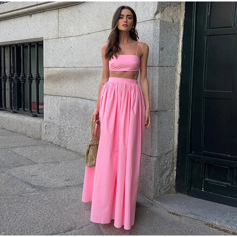 Tube Top & Maxi Skirt Set – Sexy & Effortless Summer Look